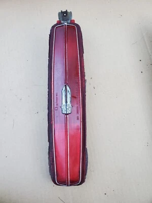 Lente de luz trasera #2 Cadillac Fleetwood Brougham 1980-1989 Foto 1 de 4