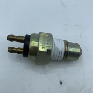 INTERRUTTORE LUCE RETROMARCIA ORIGINALE FORD TRANSIT 1978-88 GENUINE OEM 6154096 - Picture 1 of 3
