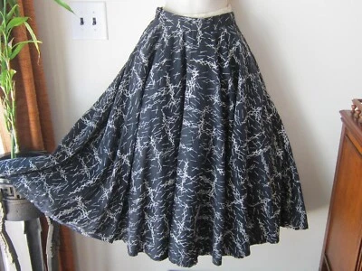 Falda Círculo COMPLETA De Colección Años 40 Hecha a Mano Algodón Blanco y Negro S o XS Foto 1 de 4