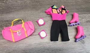 Traje y accesorios de patinaje sobre ruedas Barbie - Imagen 1 de 2