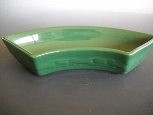 Longaberger WOVEN TRADITIONS Ivy Green Crescent Dish - Picture 1 of 3