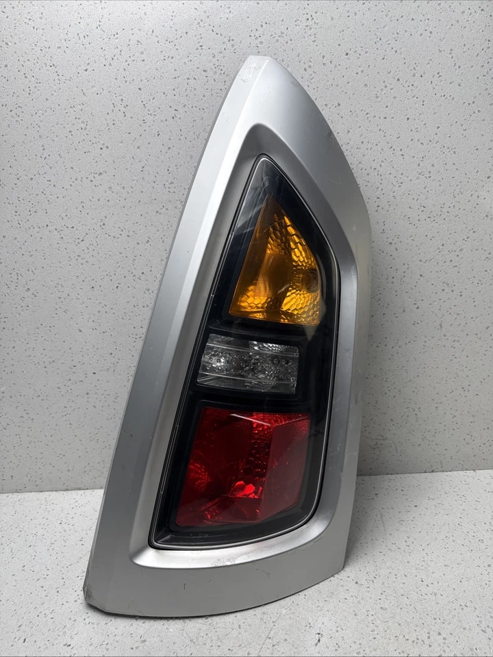 Luz trasera halógena izquierda OEM 2014 2015 2016 2017 2018 2019 Kia Soul LH Foto 1 de 4