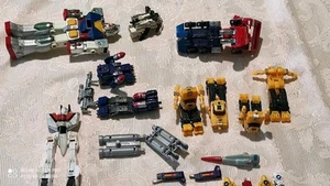ROBOT TRASFORMERS PER PEZZI DI RICAMBIO GUNDAM , AUSTRONAUTI HASBRO VINTAGE.ECC - Foto 1 di 24
