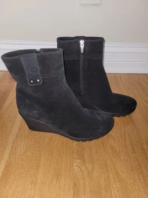 Botín de cuña de cuero impermeable para mujer La Canadienne gamuza negra talla 10M Foto 1 de 4