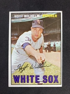 1967 Topps - Hoyt Wilhelm #422 - Imagen 1 de 2