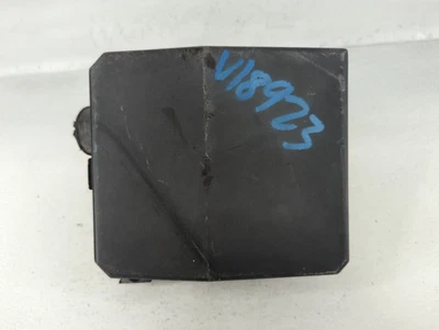 Módulo de relé de caja de fusibles deportiva Mitsubishi Outlander 2012-2017 P0R0L Foto 1 de 4