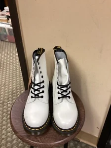 Women NWT "Dr. Martens" white,rubber soles, blk lace up above ankle boots.Size 6 - Picture 1 of 6