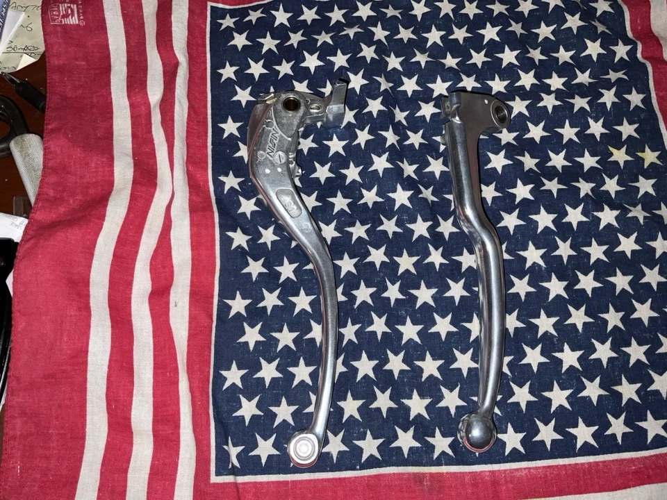 2008–2019 Honda CBR1000RR OEM Brake & Clutch Levers 53170-MJC-306 53178-MFL-006 Foto 1 de 3