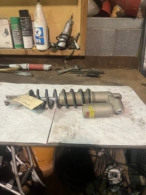 Suspensão traseira OEM Shock 2012 2013 2014 Kawasaki KX250f kx250 kx 250f 14 13 12 - Imagem 1 de 4