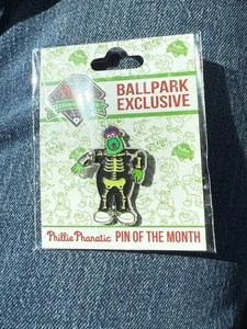 Philadelphia Phillies Skeleton PHANATIC Pin Month October Halloween Glow In Dark - Picture 1 of 1