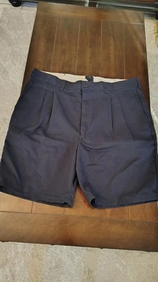 Pantalones cortos Red Kap para hombre azul marino frente plano uniforme de trabajo talla 42 Foto 1 de 3
