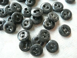 30 boutons anciens en verre noir - Imagen 1 de 3
