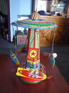 2000 Schylling Collector Series ROCKET RIDE CAROUSEL TIN TOY - Picture 1 of 6