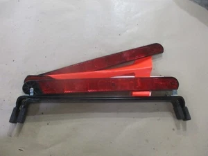 MERCEDES BENZ R170 2004 SLK 200 TRIÁNGULO DE ADVERTENCIA - Imagen 1 de 1