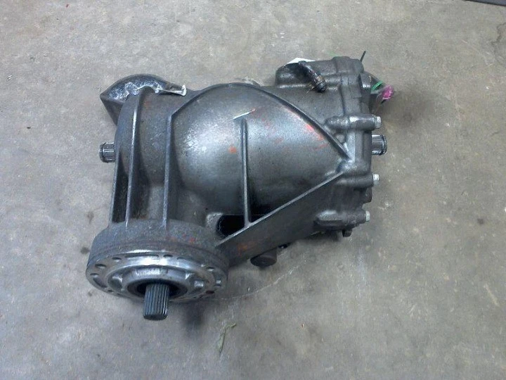 2002 - 2006 别克 Rendezvous 后轴差速器托架 3.29 Opt FR9 组件 — 第 1/4 张图片