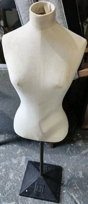 VINTAGE HACKETT LONDON TAILORS DRESSMAKERS MANNEQUIN  - Image 1 of 4