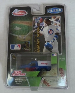 Camión de tarjetas Fleer Chicago Cubs Sammy Sosa blanco rosa edición limitada - Imagen 1 de 3