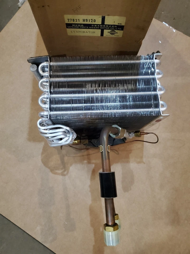 Nuevo de Lote Antiguo Evaporador de Aire Acondicionado Nissan Datsun 210 1981 1982 Foto 1 de 4