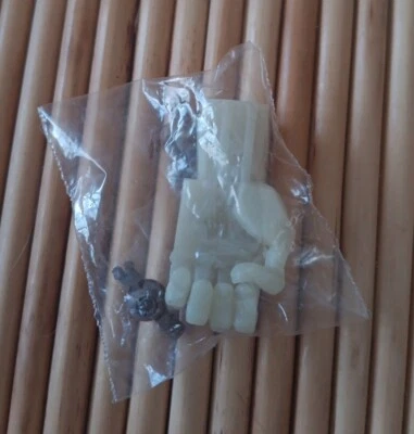 3A ThreeA Adventure Kartel TommyRed 1/6 figure Ashley Wood Zombie Hand Only - Image 1 of 3