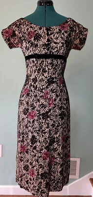 Vestido vintage de encaje floral, talla pequeña, cremallera metálica Foto 1 de 4