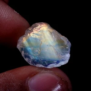 Piedra lunar arco iris africano de Madagascar de 14,60 quilates cristal de fuego natural áspero - Imagen 1 de 12