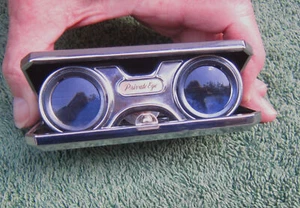 Vintage Gold Private Eye Folding Opera Glasses Coated Lens 2.5X Made in Japan - Picture 1 of 4