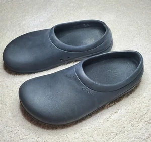 Crocs rutschfeste On The Clock Krankenschwester Koch Schuhe Größe 6 Herren 8 Damen - Bild 1 von 15