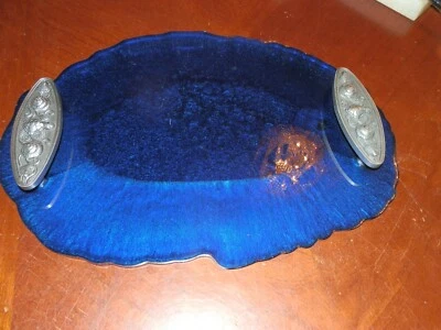 Bandeja de servir de resina/acrílico azul 13" com alças de destaque de tartaruga, 9 pol. de diâmetro - Imagem 1 de 4