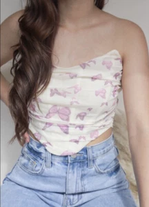 Corset - Picture 1 of 2