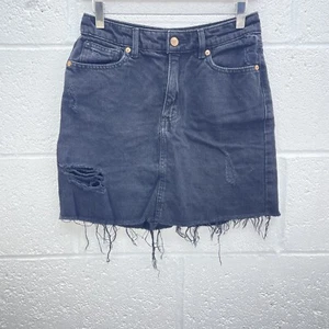 F&F BLACK DENIM MINI SKIRT DISTRESSED RAW FRILL HEM Y2K UK 8 - Picture 1 of 4