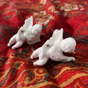 Vintage Cherub Kegel Kerzenständer Umarmung Engel Porzellan Weihnachten Charms Paar - Bild 1 von 12