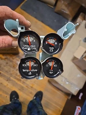 Monte Carlo SS 1986-88 voltios de combustible temperatura medidor de aceite Pod Cluster El Camino Malibu Oe Foto 1 de 4