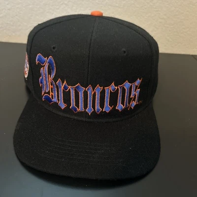 De colección Años 90 Denver Broncos Drew Pearson Antiguo Inglés Escritura Negro Cúpula SnapBack Sombrero Foto 1 de 4