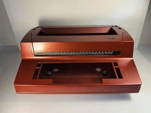 Custodia per macchina da scrivere IBM Selectric II - appena dipinta rosso metallizzato (solo custodia) - Foto 1 di 12