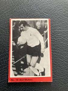 Typhoo tea cards: New Series Of Football Cards - Alan Mullery - Spurs - Picture 1 of 1