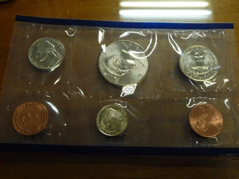1996 Philadelphia Mint Coins, Error Quarter Upside Down Original pkg. SKU# 24674 Cover