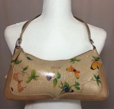 Matt And Nay 米色素食皮革蝴蝶图案手提包钱包  — 第 1/4 张图片