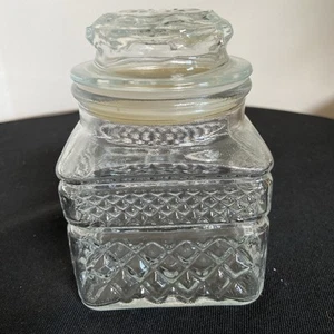 Vintage Anchor Hocking USA Wexford Small 1/2-quart Glass Canister w Airtight Lid - Picture 1 of 5