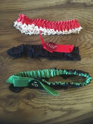 Lote de 3 Ligas de Boda Vintage Años 70 Satén y Encaje con Elástico Foto 1 de 4