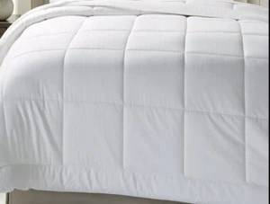 Charter Club Super Luxe YEAR ROUND Comforter White King New Open Package - Picture 1 of 6
