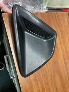 Front bumper trim or fog light for 2011-2013 Ford Fiesta  42225 - Picture 1 of 2