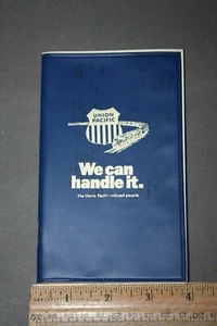 VINTAGE UNION PACIFIC RAILROAD POCKET ROAD ATLAS MAPS 50 STATE 7 CANADA 1 MEXICO - Picture 1 of 5