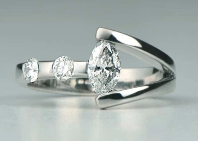 Anello di fidanzamento in argento 925 con diamanti creati in laboratorio marc... - Immagine 1 di 4