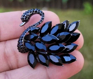 Broche Cisne Chapado en Plata u Oro Impresionante Diamante AMOR Celebridad Reina Pin S26 - Imagen 1 de 31