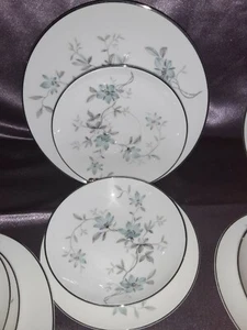 Lot of 16 Vintage  NORITAKE China LORENE Pattern #5764 Dinnerware Set - Picture 1 of 6