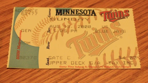 Minnesota Twins Ticket Stub - August 13 2000 - Torii Hunter 11th Home Run Cover
