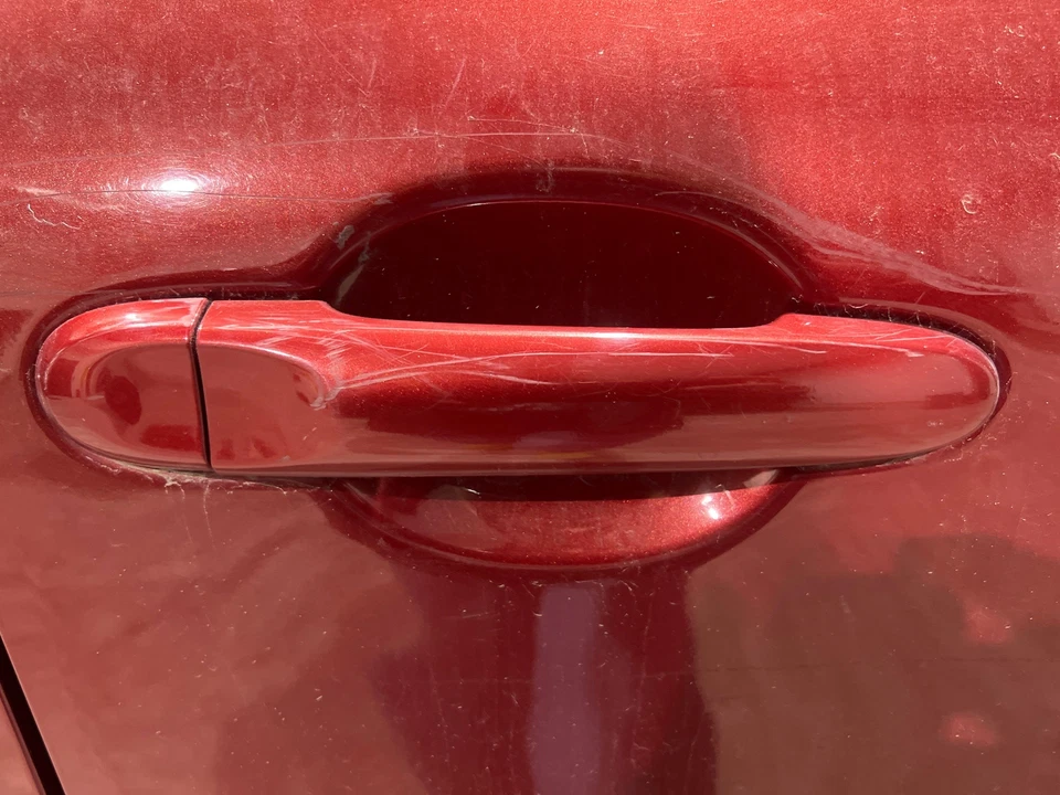2011 - 2014 Nissan Juke Pass RH Right Cayenne Red-NAH Front Outside Door Handle Foto 1 de 1