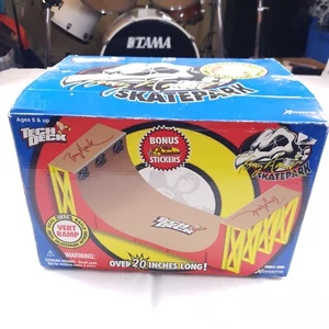 Vintage 1998 Tech Deck TONY HAWK SKATEBOARD VERT RAMP #3800 & Original Box - Picture 1 of 8