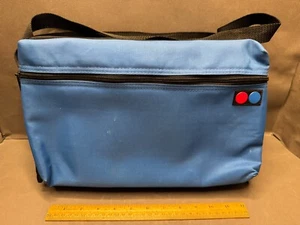 ESTUCHE DE ALMACENAMIENTO DE 30 CINTAS DE CASETE AZUL SOFT SHELL LONA - Imagen 1 de 8