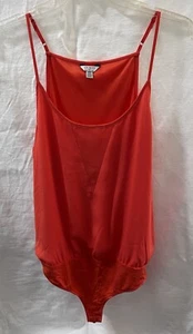 Body Guess Coral Brillante Sin Mangas Correa Ajustable - Talla Mediana - Imagen 1 de 2